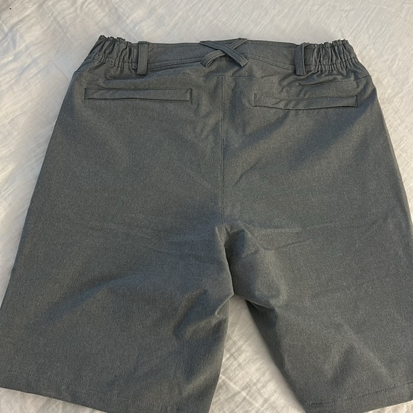 Mack Weldon Men's Gray Radius Short - Picture 3 of 4
